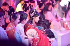 固安汉服模特兼职(想做汉服模特去哪里找)