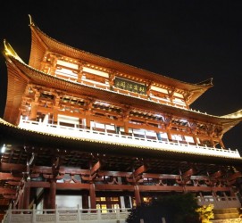 固安长沙旅游攻略(长沙旅游攻略景点必去长沙美食街)
