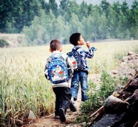 固安河南一家四口结伴游中国2个月(河南适合一家四口旅游的地方)