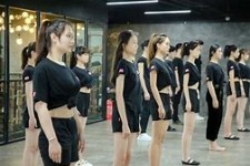 固安兼职模特进修班(学生怎么兼职模特)