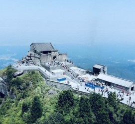 固安湖南旅游攻略(武汉到湖南旅游攻略)