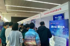 固安北京伴游招聘 北京各大高校恢复线下招聘会，今年有什么不一样？记者探访