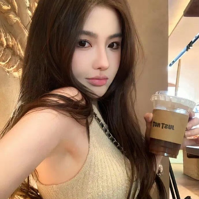 固安伴游女生阿丽米热·艾美尔的资料