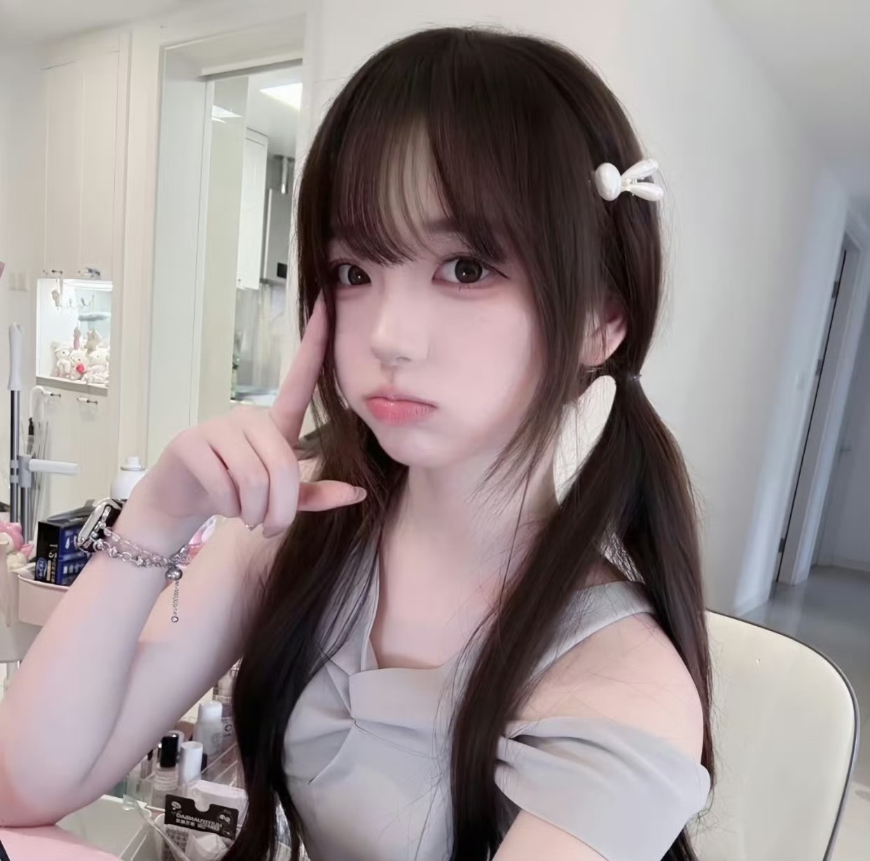 伴游女生冯佳宁的资料