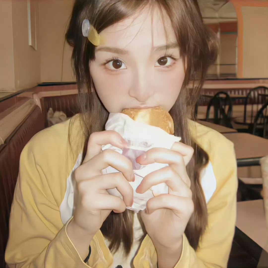 伴游女生陶宁的资料