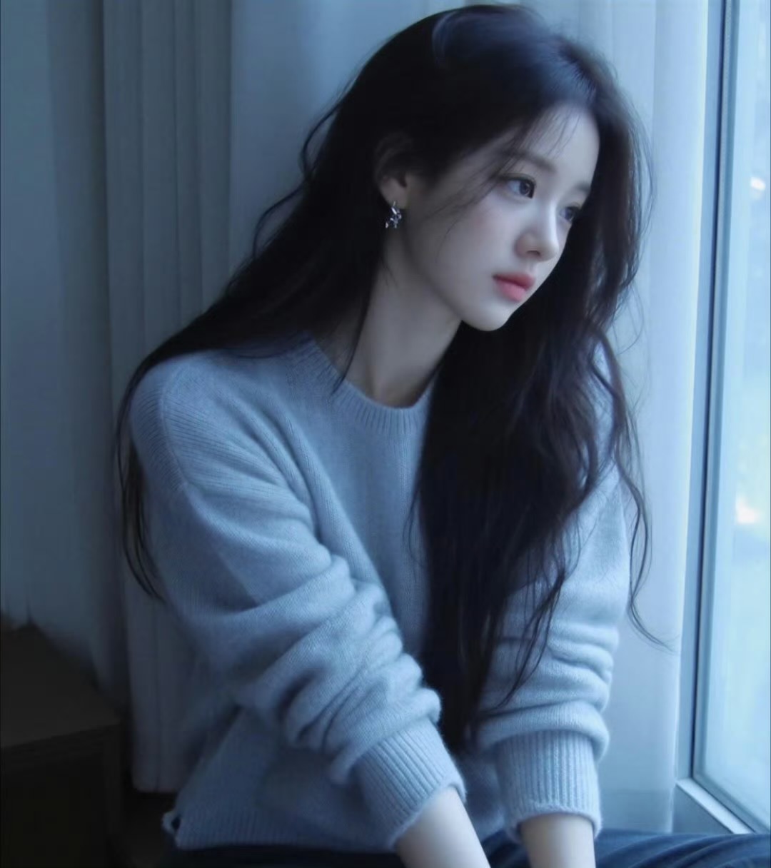 伴游女生莫晓岚的资料