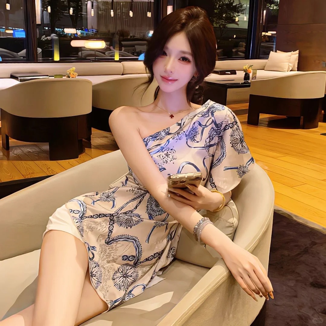 伴游女生杞含桃的资料